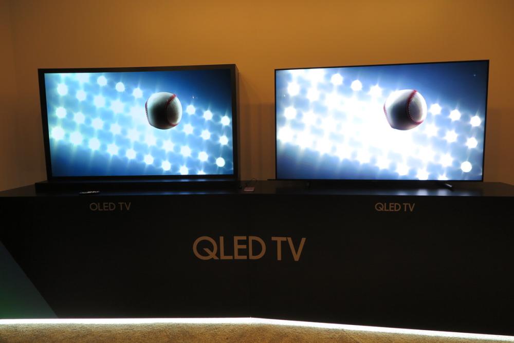 QLED, What is the difference between OLED and QLED?, 