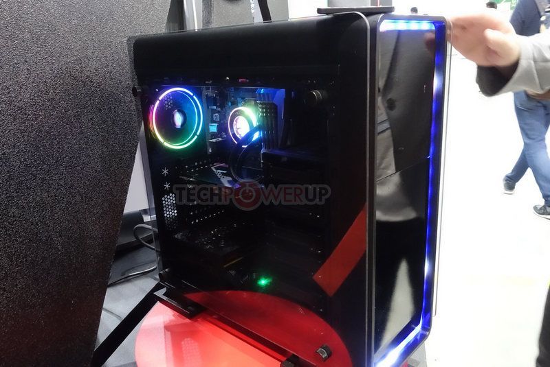 Enermax unveils OSTROG ADV RGB and SABERAY white chassis