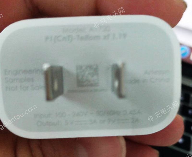 Apple&#8217;s new 18W USB-C charger for the iPhone