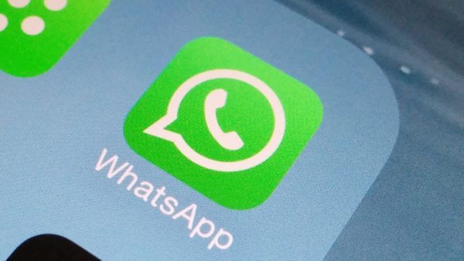 WhatsApp will pay up to $50,000 to fight false news
